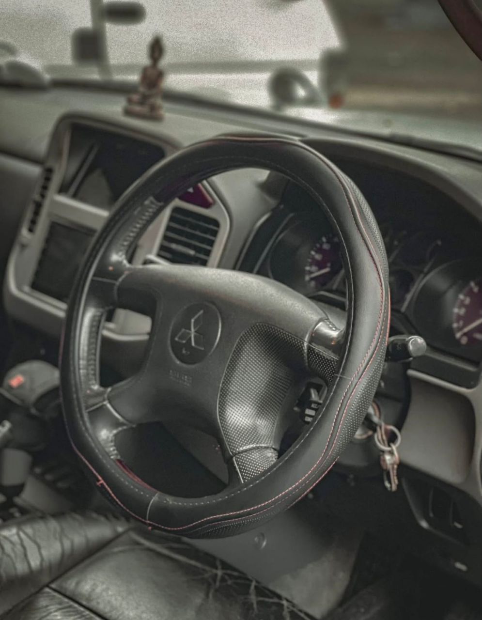 Mitsubishi Montero 2004 - பயன்படுத்தப்பட்டது SUV sale in Sri Lanka - patpat.lk