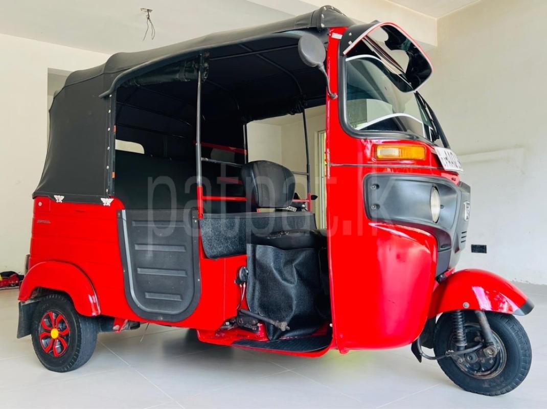 Bajaj Three Wheel 2014 - භාවිතා කරන ලද ත්‍රිරෝද රථය sale in Sri Lanka - patpat.lk
