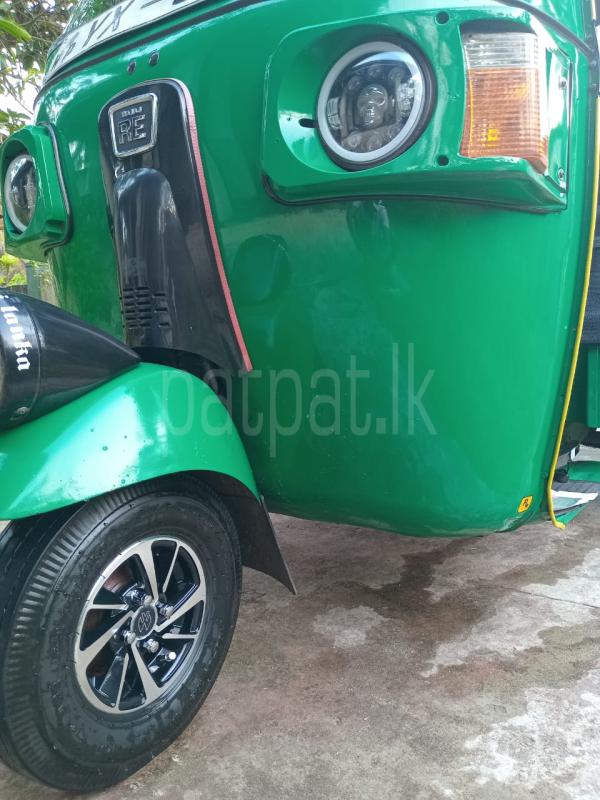 Advertisement image 6