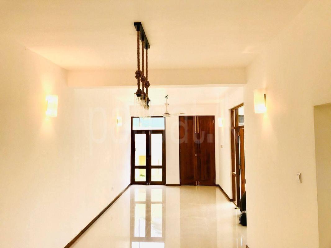 House for Sale in Talawatugoda ads-image-1