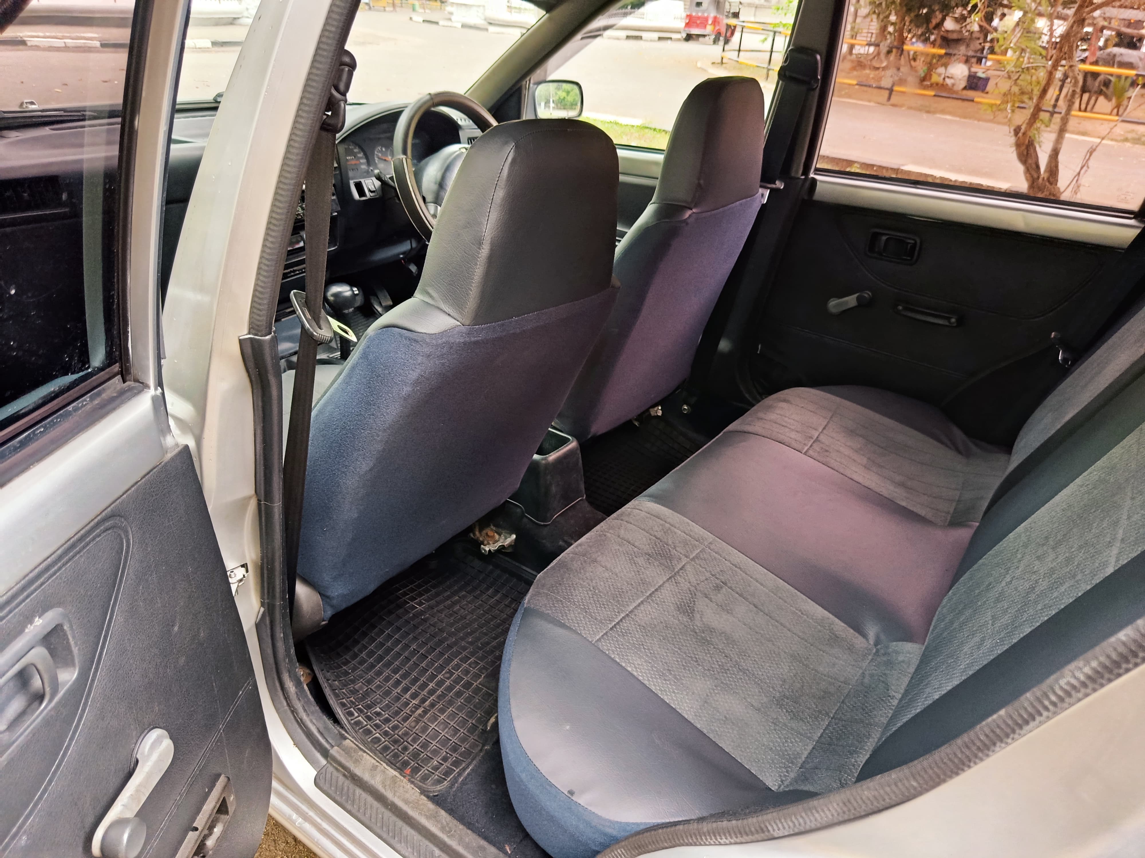 Nissan Wingroad 1996 - Used Car sale in Sri Lanka - patpat.lk