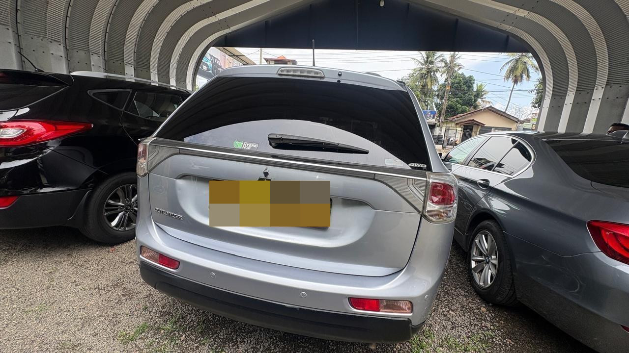 Mitsubishi Outlander 2014 - Used SUV sale in Sri Lanka - patpat.lk