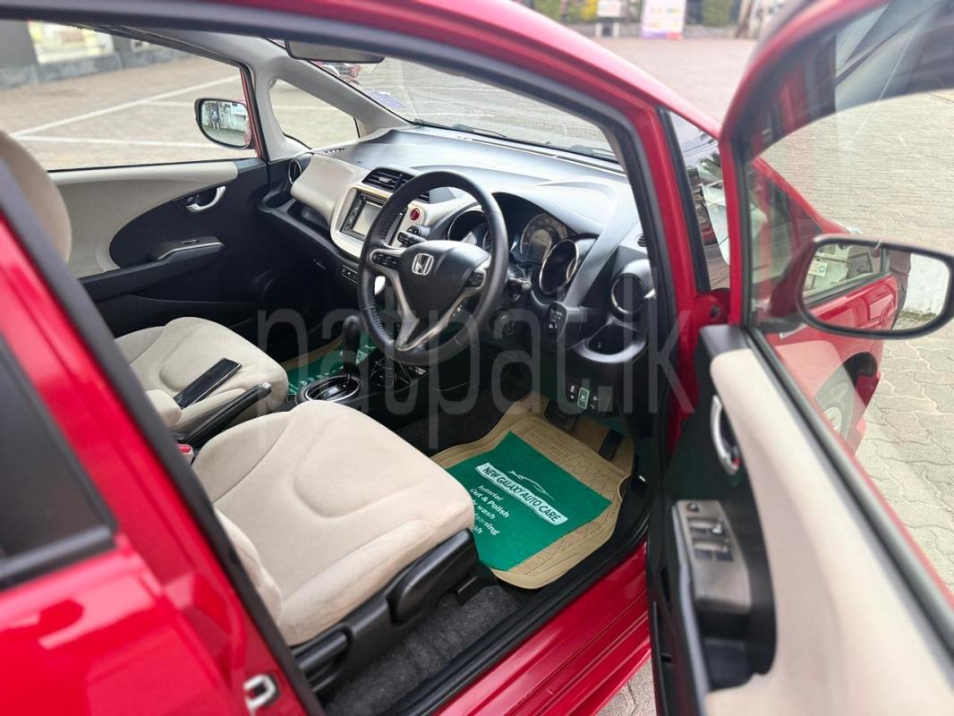 Advertisement image 6