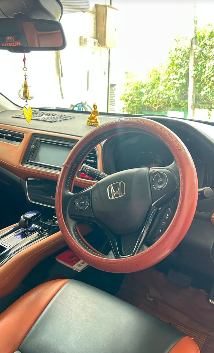 Honda Vezel 2014 - பயன்படுத்தப்பட்டது SUV sale in Sri Lanka - patpat.lk
