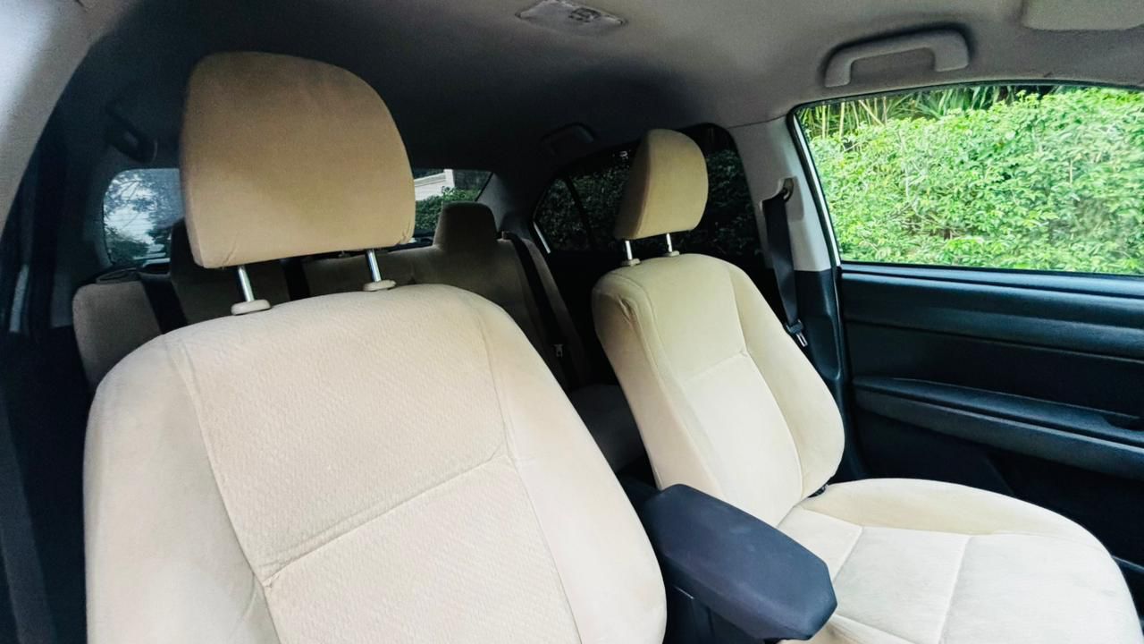 Toyota Axio 2016 - භාවිතා කරන ලද කාර් sale in Sri Lanka - patpat.lk