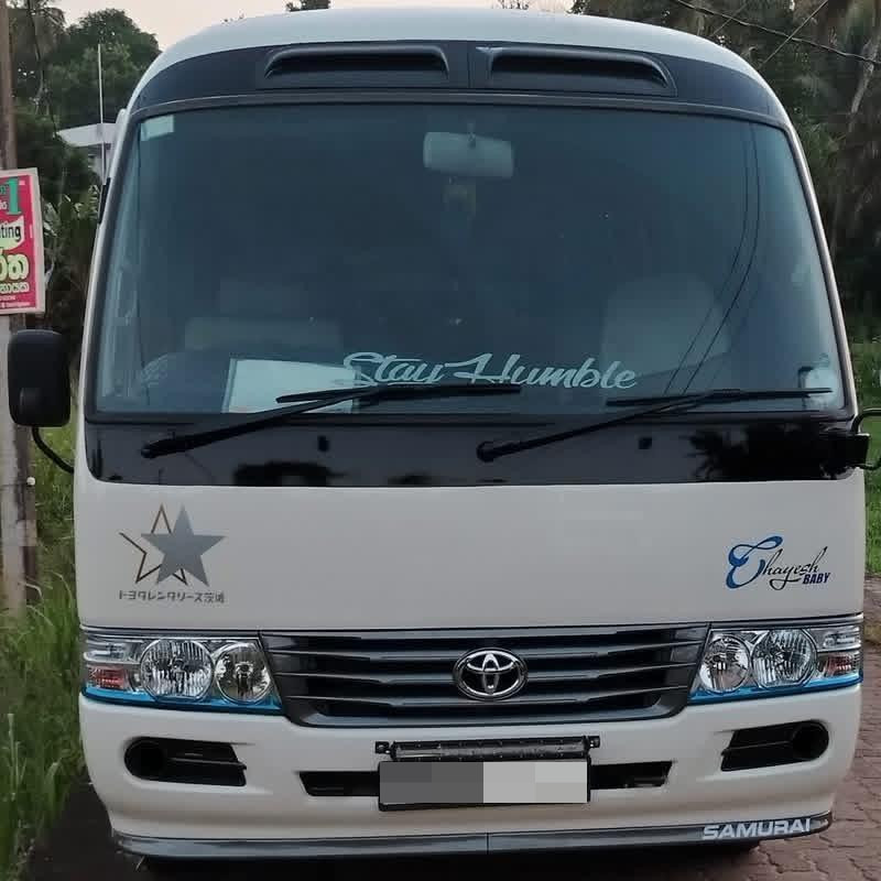 Toyota Coaster 2005 - භාවිතා කරන ලද බස් රථය sale in Sri Lanka - patpat.lk