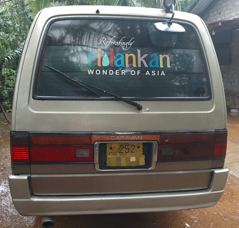 Nissan Caravan 1994 - Used Van sale in Sri Lanka - patpat.lk