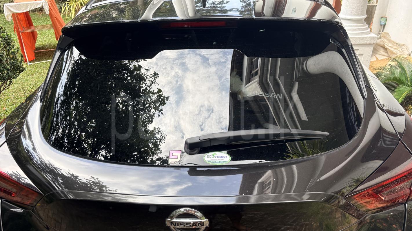 Advertisement image 6