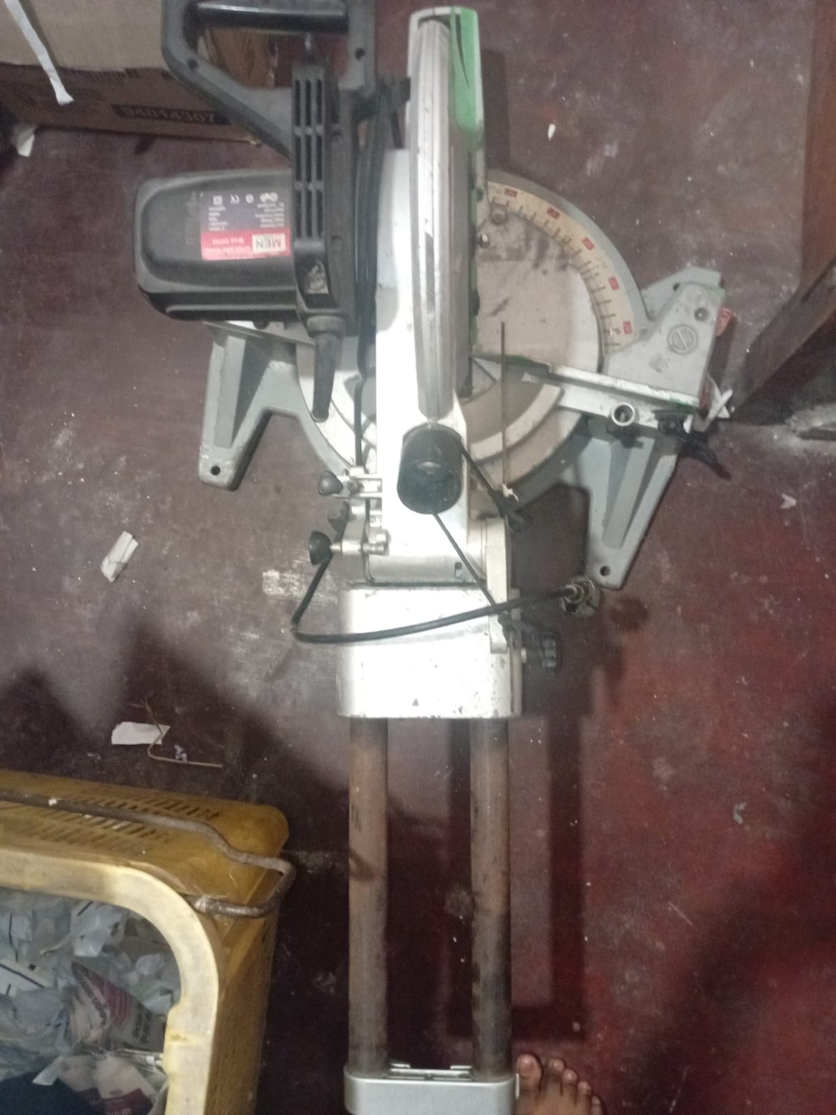 MEN Adjustable Sliding Miter Saw