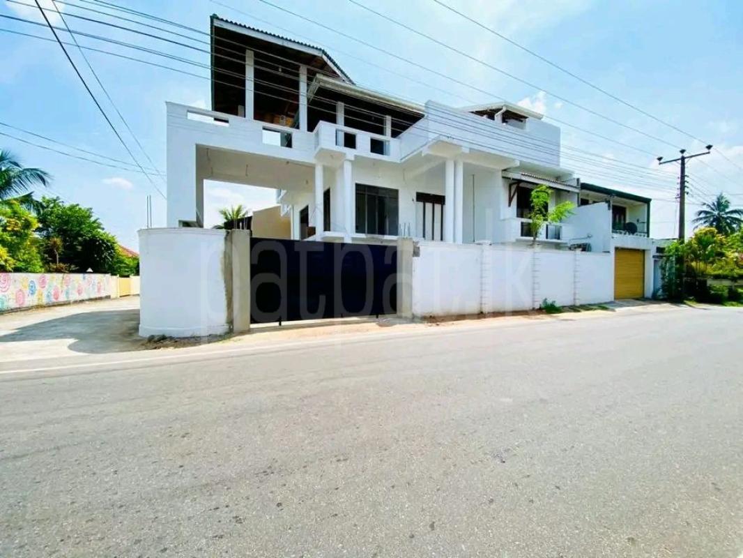House for Sale in Battaramulla ads-image-1