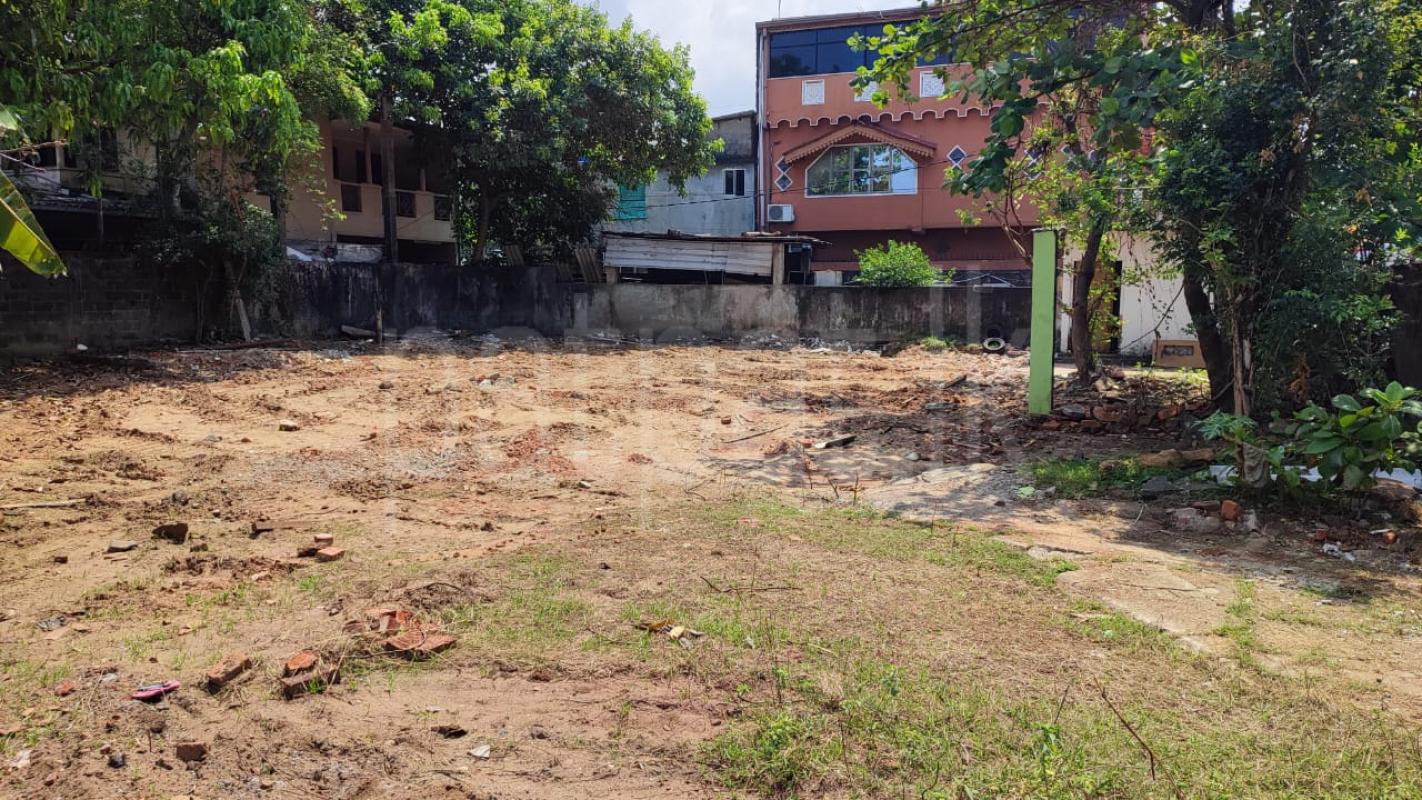 Commercial Land for Sale in Mattakkuliya (Colombo 15)