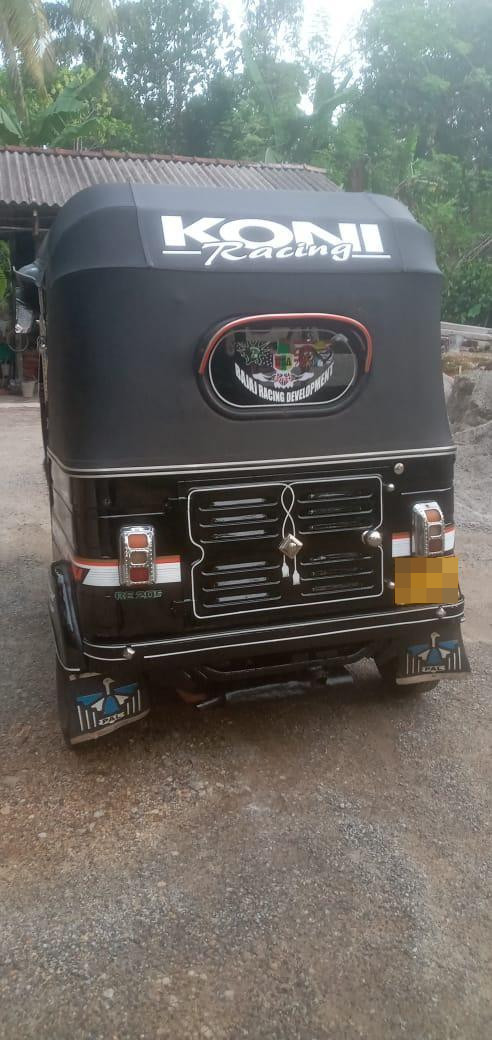 Bajaj Three Wheel 2011 - பயன்படுத்தப்பட்டது முச்சக்கர வண்டி sale in Sri Lanka - patpat.lk