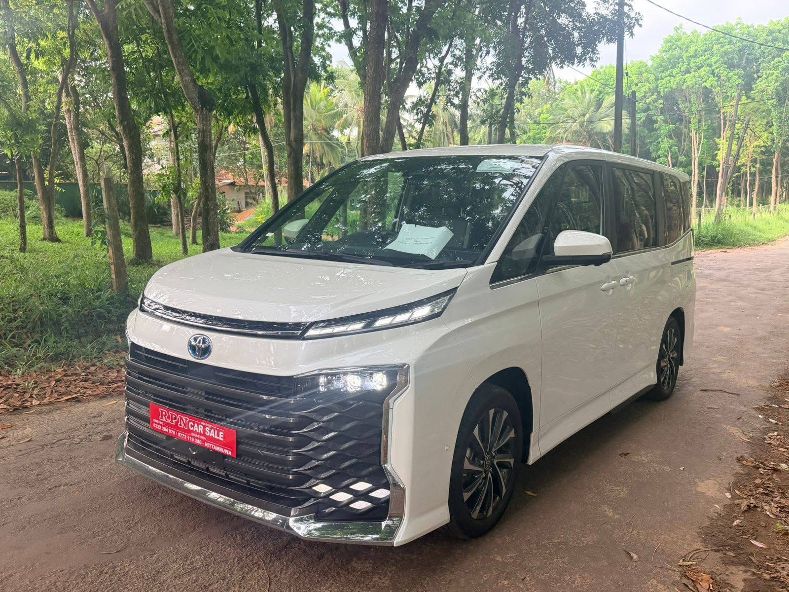 Toyota Voxy 2025 - Brand New Van sale in Sri Lanka - patpat.lk