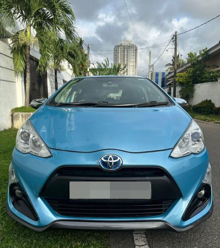 Toyota Aqua 2014 ads-image-1