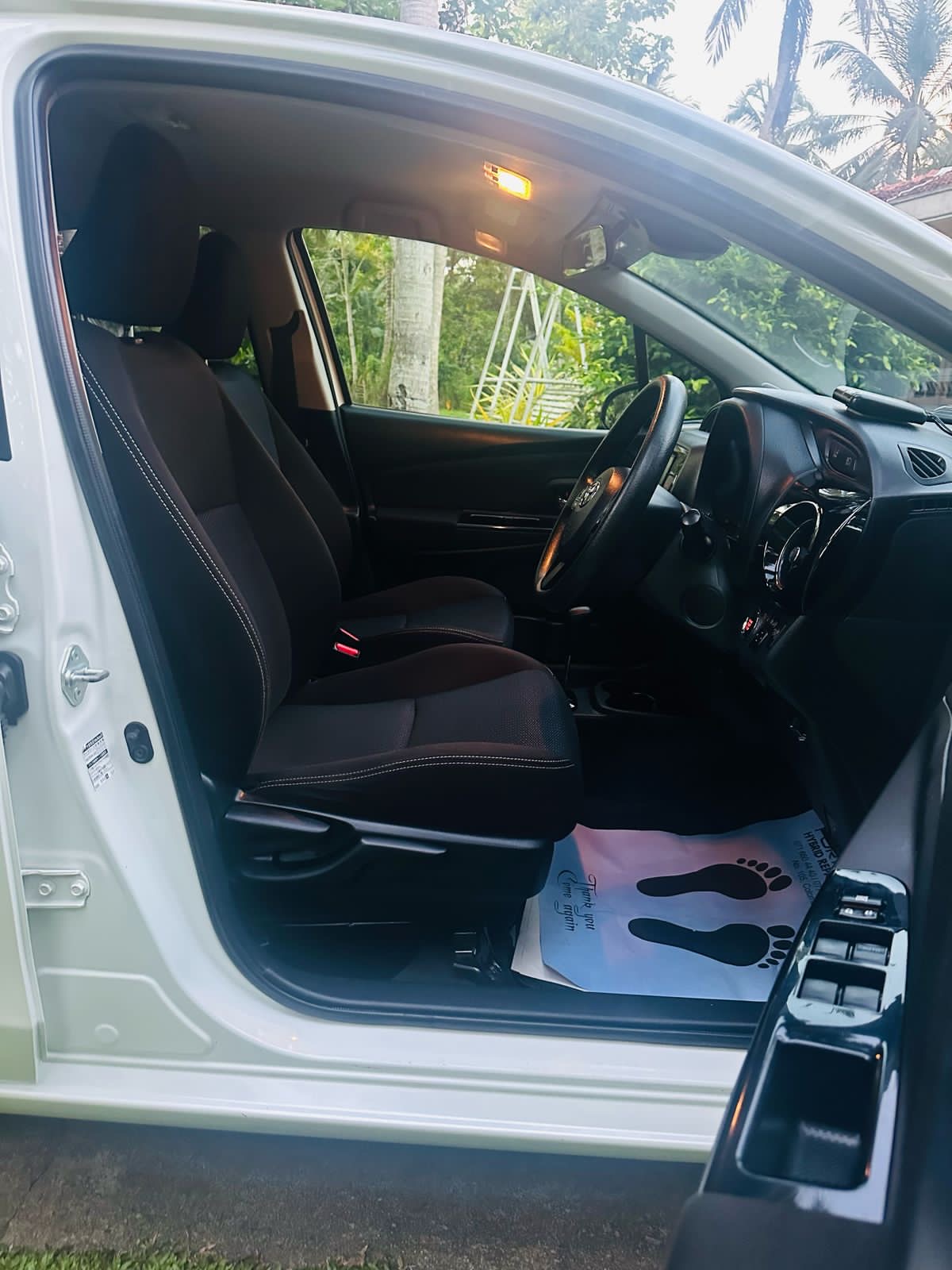 Toyota Vitz 2018 - Used Car sale in Sri Lanka - patpat.lk