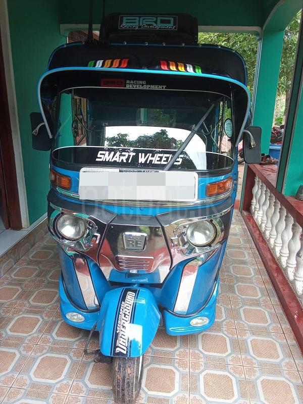 Bajaj Three Wheel 2014 - பயன்படுத்தப்பட்டது முச்சக்கர வண்டி sale in Sri Lanka - patpat.lk