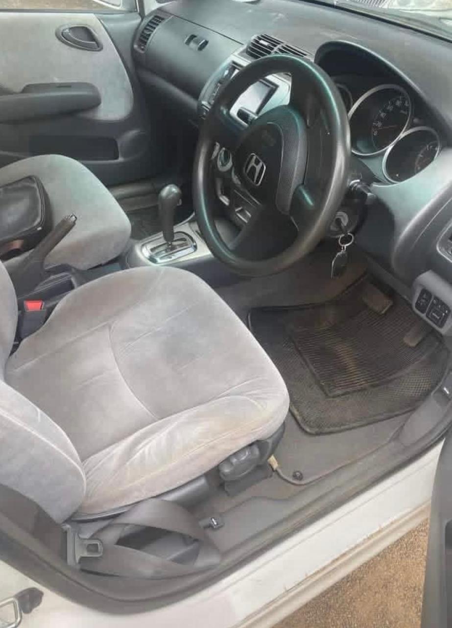 Honda Fit 2007 - பயன்படுத்தப்பட்டது கார் sale in Sri Lanka - patpat.lk
