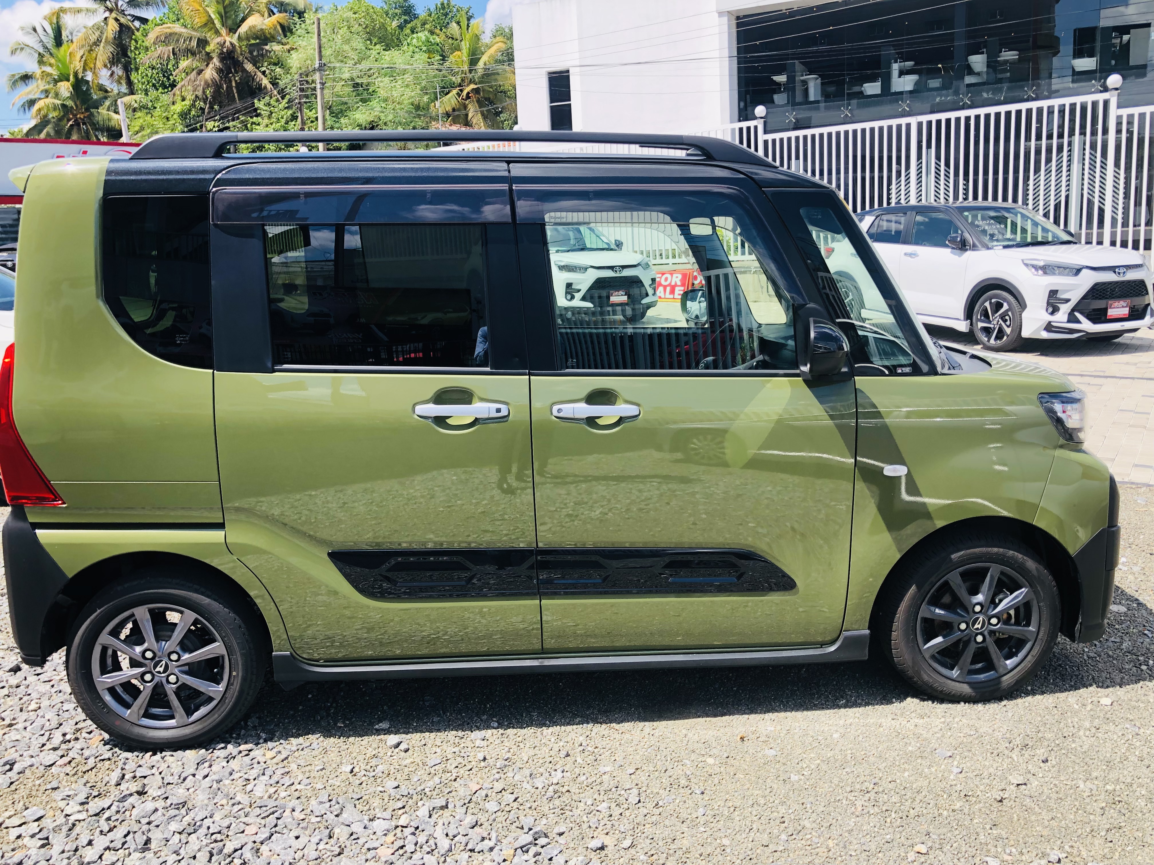 Daihatsu Tanto 2023 - Brand New Car sale in Sri Lanka - patpat.lk