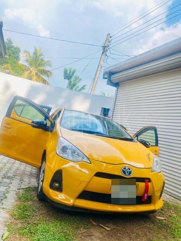 Toyota Aqua 2014 - பயன்படுத்தப்பட்டது கார் sale in Sri Lanka - patpat.lk