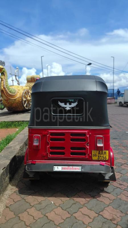 Bajaj Three Wheel 2013 - භාවිතා කරන ලද ත්‍රිරෝද රථය sale in Sri Lanka - patpat.lk
