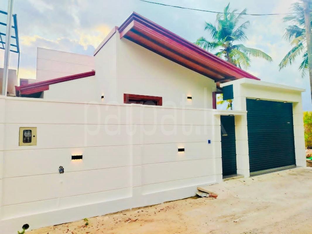 House for Sale in Kottawa ads-image-1