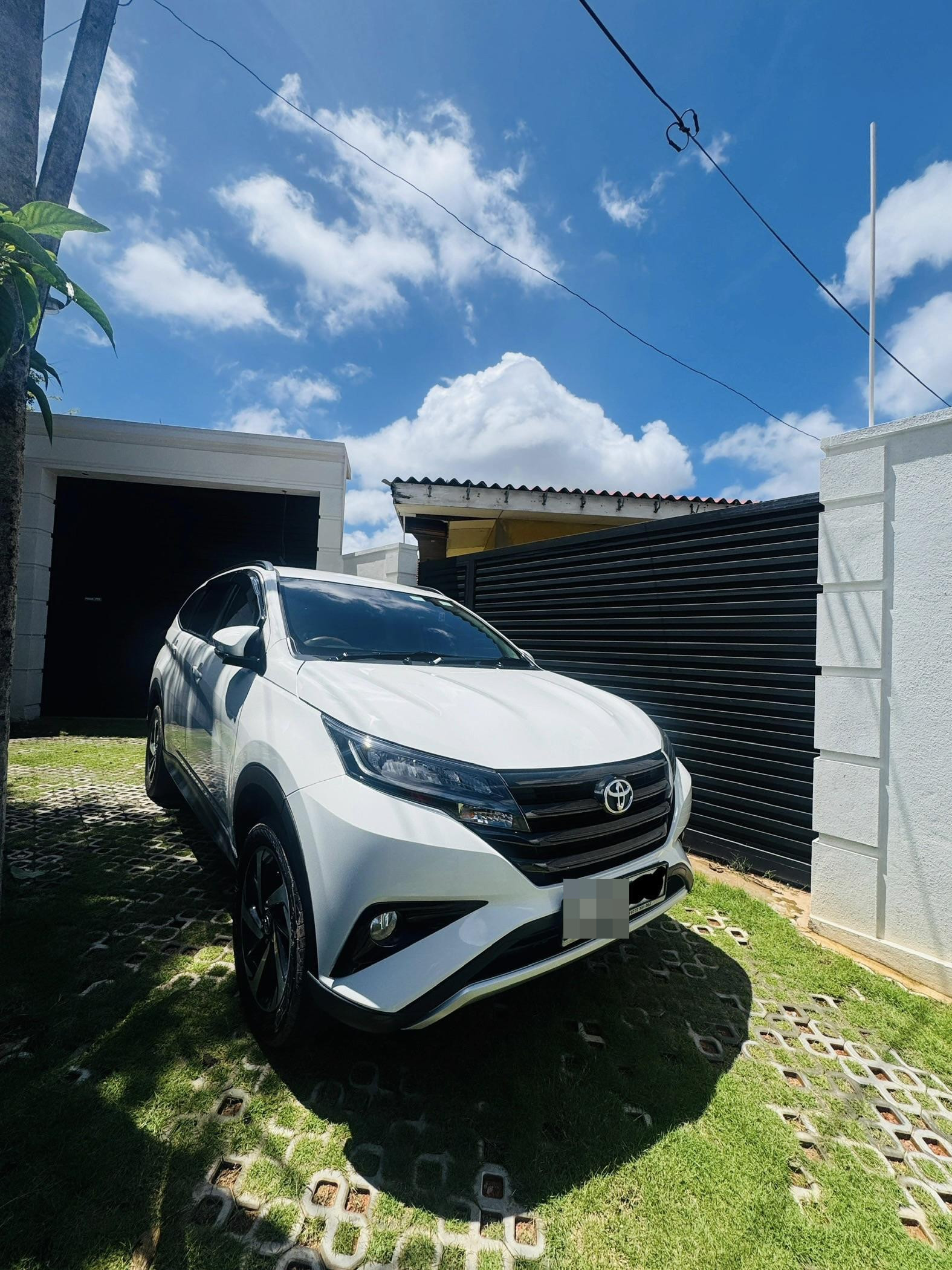 Toyota Rush 2019 - பயன்படுத்தப்பட்டது SUV sale in Sri Lanka - patpat.lk