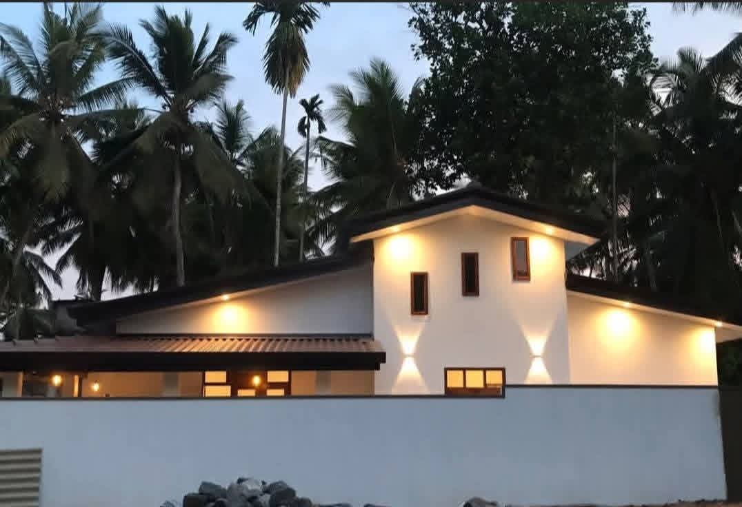 House for Sale in Weliveriya ads-image-1