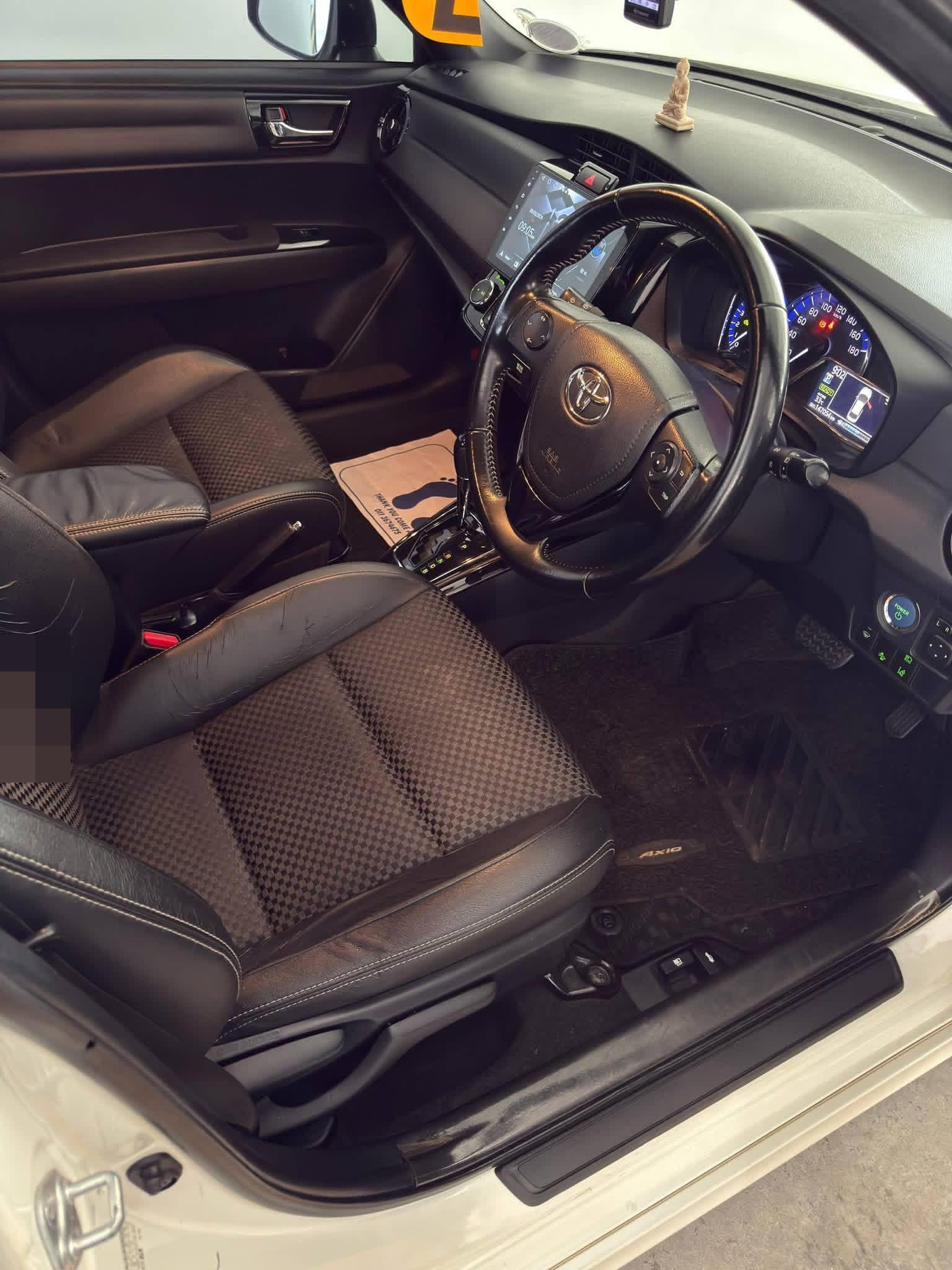 Toyota Axio 2017 - Used Car sale in Sri Lanka - patpat.lk