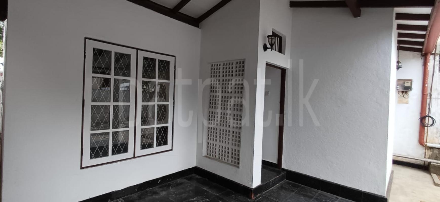 House for Sale in Athurugiriya