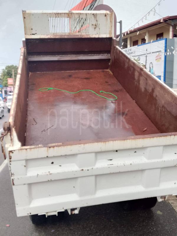 Isuzu ELF 2003 - பயன்படுத்தப்பட்டது டிரக் sale in Sri Lanka - patpat.lk