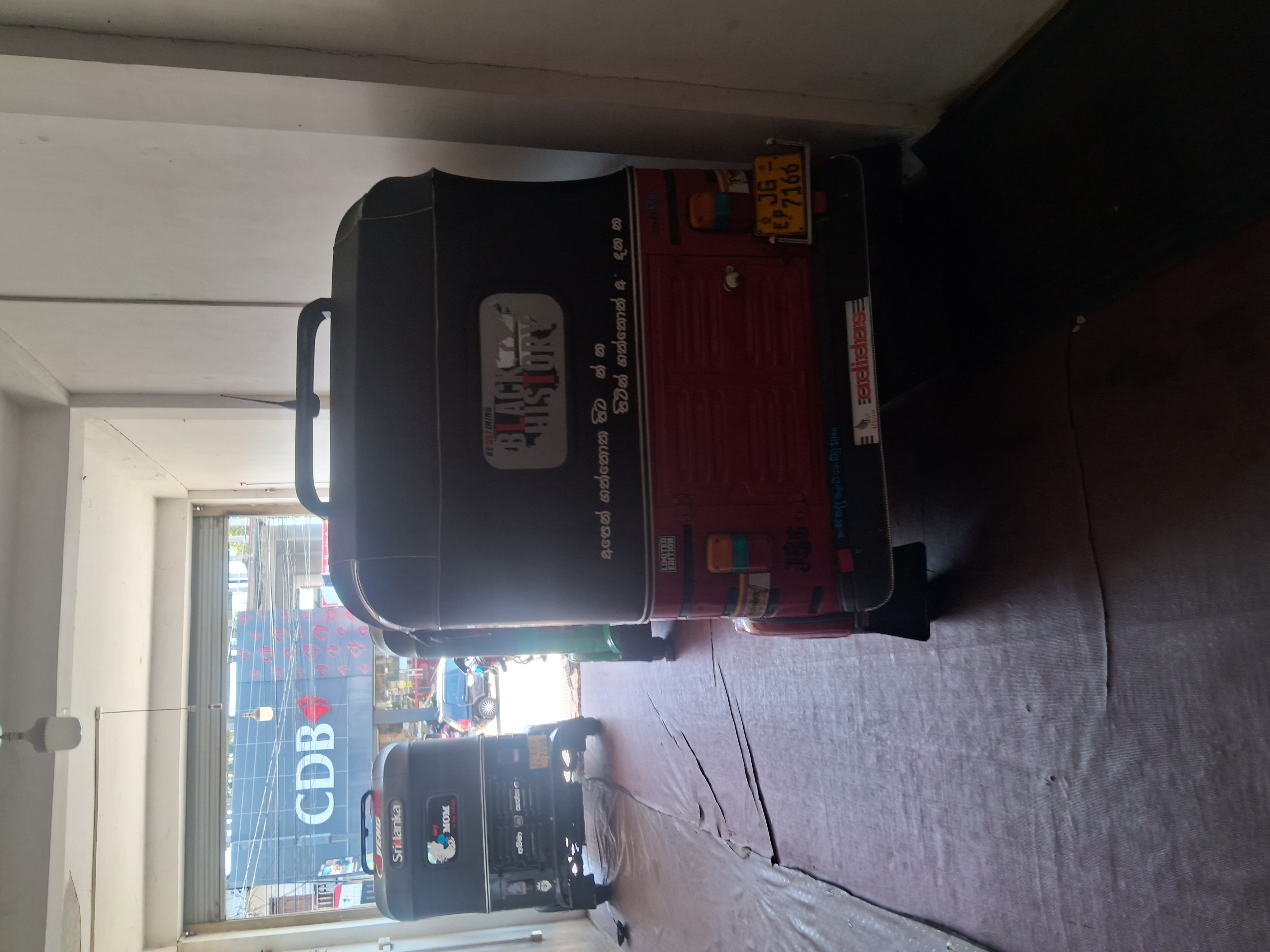 Bajaj 2 stroke 2004 - பயன்படுத்தப்பட்டது முச்சக்கர வண்டி sale in Sri Lanka - patpat.lk