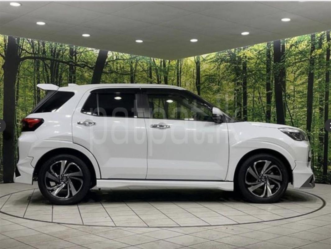 Advertisement image 4