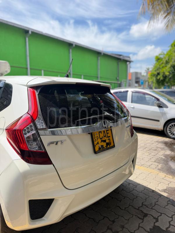 Honda Fit 2014 - பயன்படுத்தப்பட்டது கார் sale in Sri Lanka - patpat.lk