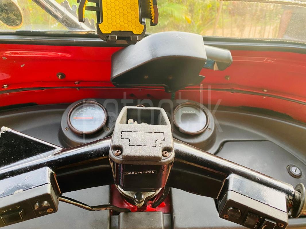 Bajaj Three Wheel 2011 - பயன்படுத்தப்பட்டது முச்சக்கர வண்டி sale in Sri Lanka - patpat.lk