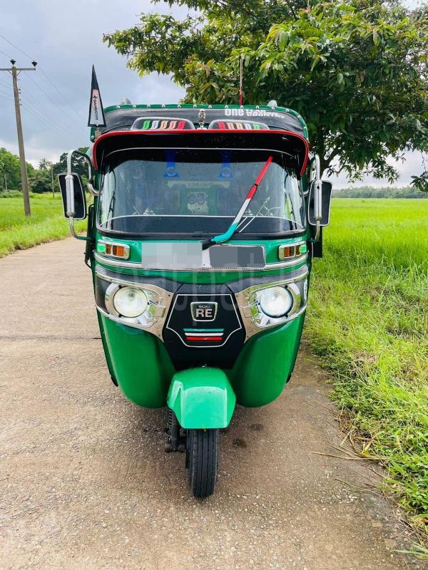 Bajaj 4 stroke 2015 - பயன்படுத்தப்பட்டது முச்சக்கர வண்டி sale in Sri Lanka - patpat.lk