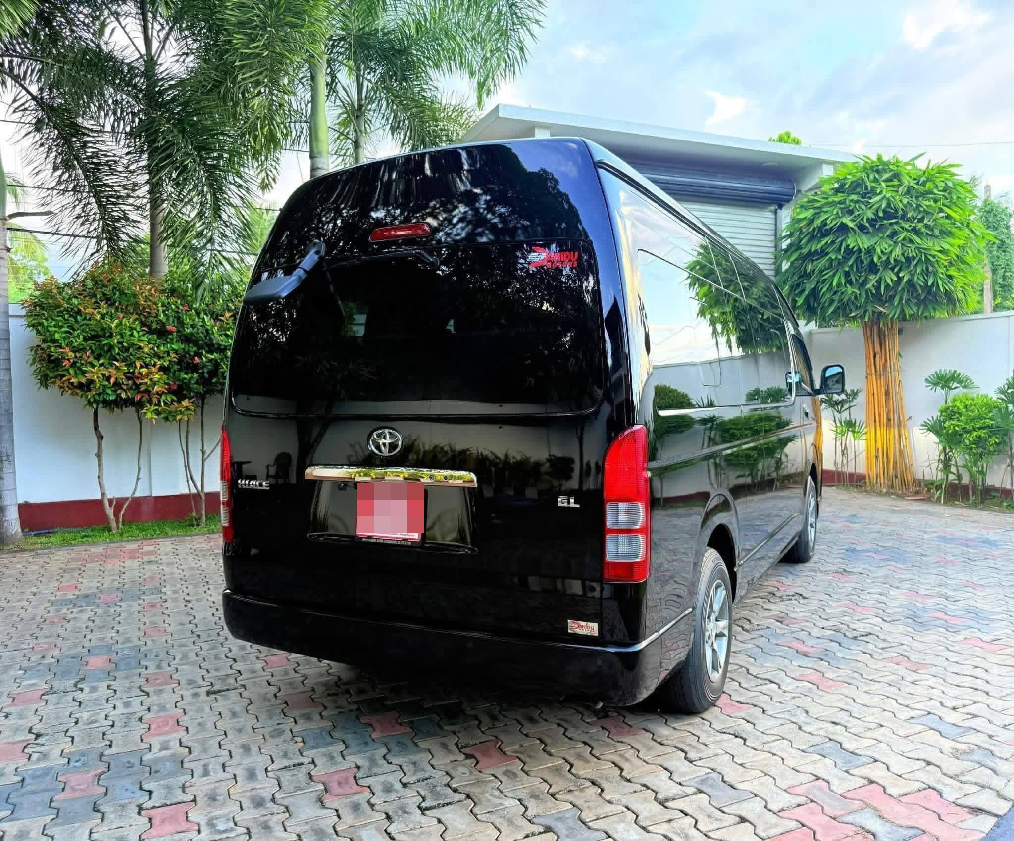 Toyota Hiace 2025 - Brand New Van sale in Sri Lanka - patpat.lk