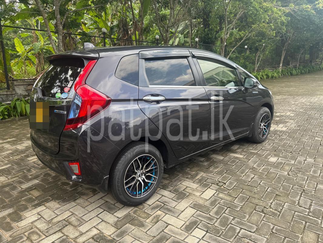 Advertisement image 6