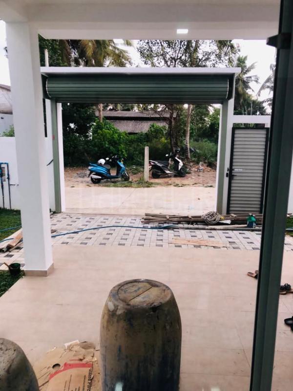 House for Sale in Athurugiriya