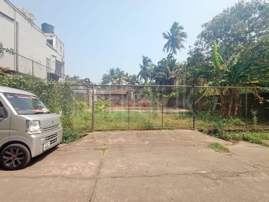 Commercial Land for Sale in Kiribathgoda ads-image-1