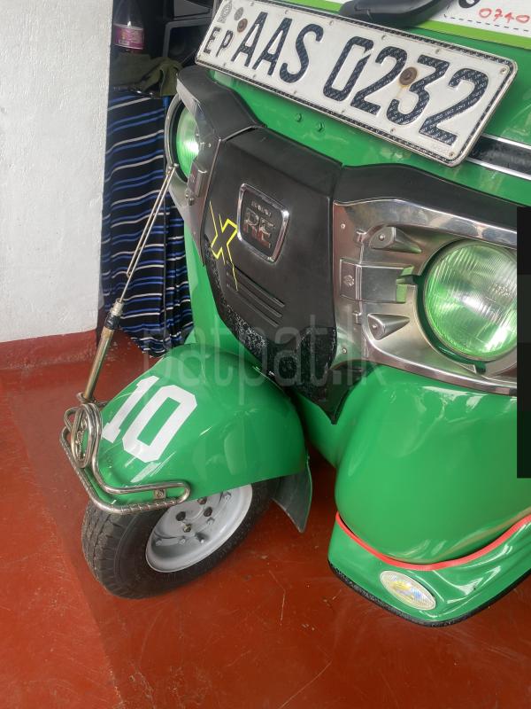 Bajaj Three Wheel 2014 - பயன்படுத்தப்பட்டது முச்சக்கர வண்டி sale in Sri Lanka - patpat.lk