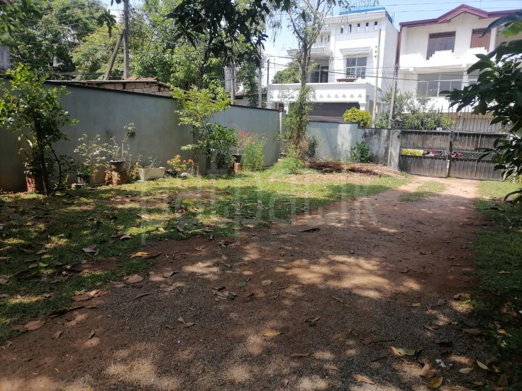 Commercial Land for Rent in Mulleriyawa New Town ads-image-1