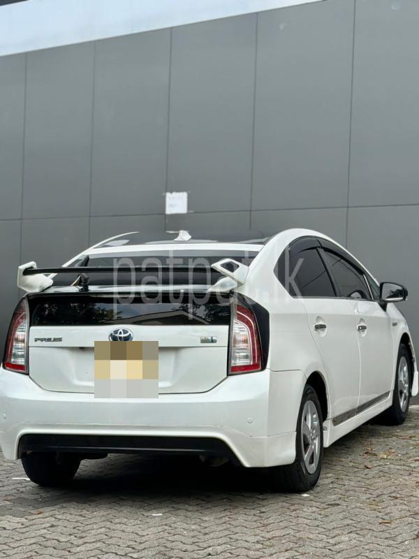 Toyota Prius 2011 - Used Car sale in Sri Lanka - patpat.lk