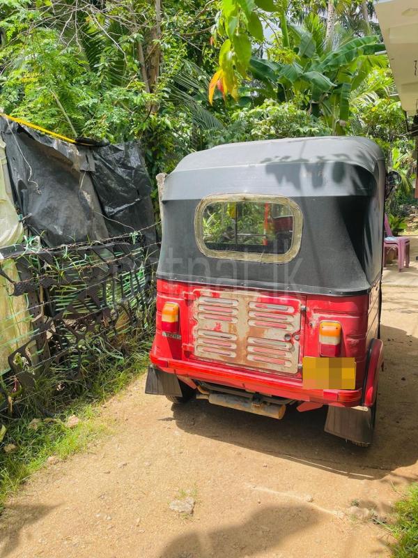 Bajaj Three Wheel 2013 - பயன்படுத்தப்பட்டது முச்சக்கர வண்டி sale in Sri Lanka - patpat.lk