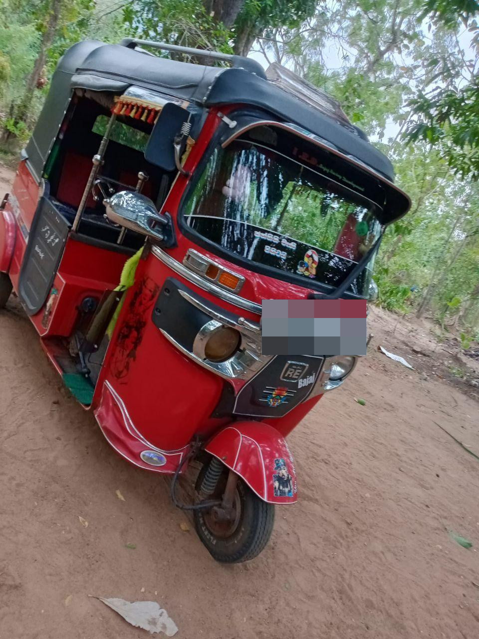 Bajaj Three Wheel 2015 - பயன்படுத்தப்பட்டது முச்சக்கர வண்டி sale in Sri Lanka - patpat.lk