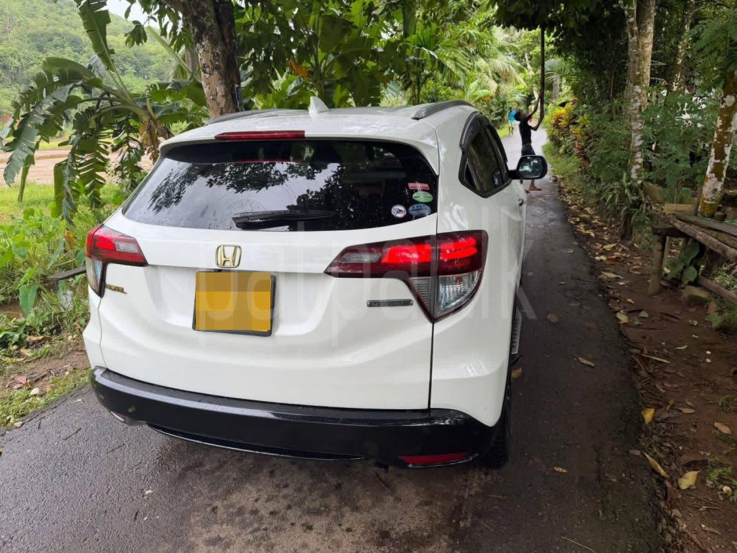 Honda Vezel 2014 - பயன்படுத்தப்பட்டது SUV sale in Sri Lanka - patpat.lk