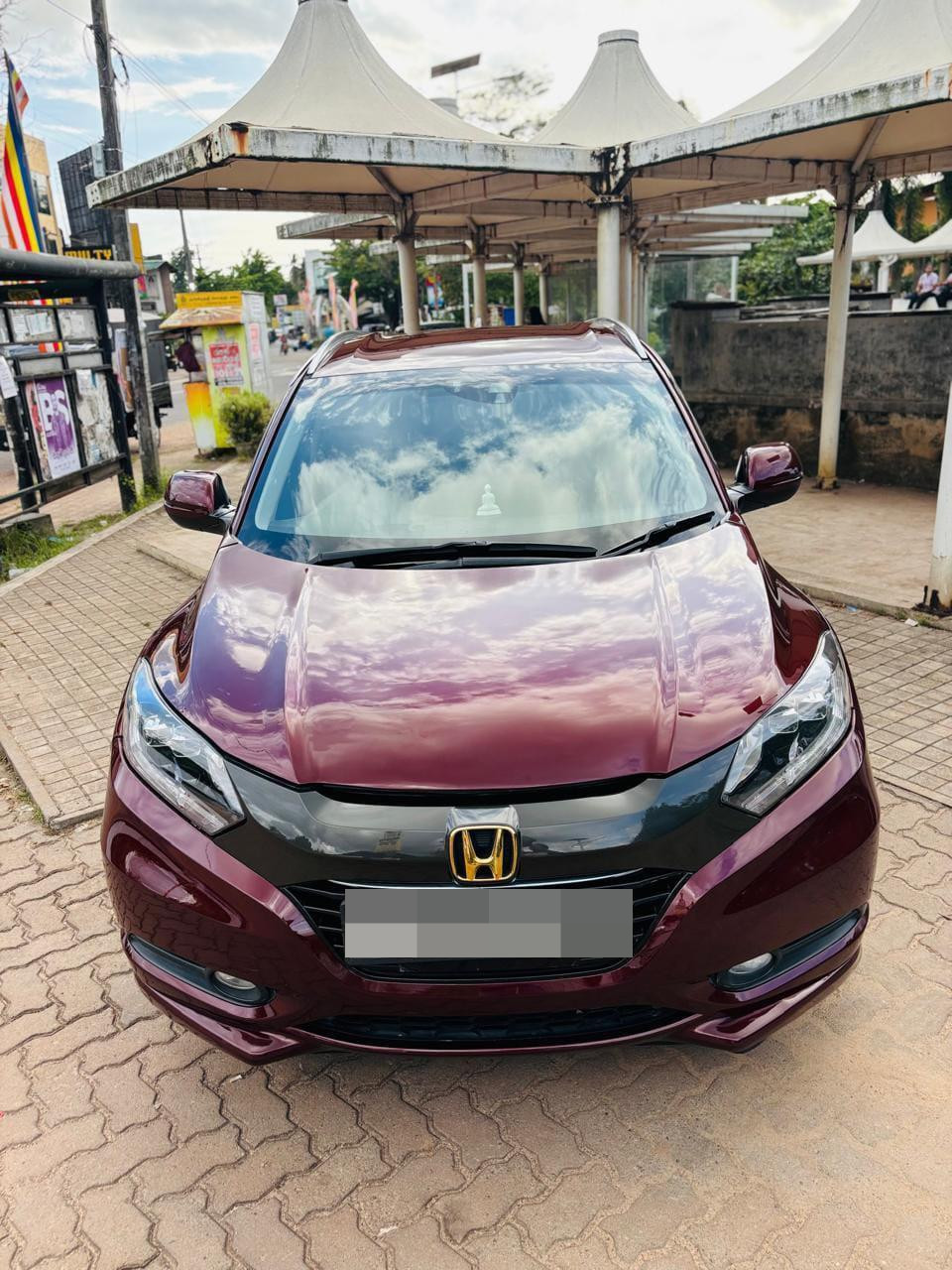 Honda Vezel 2014 - Used SUV sale in Sri Lanka - patpat.lk