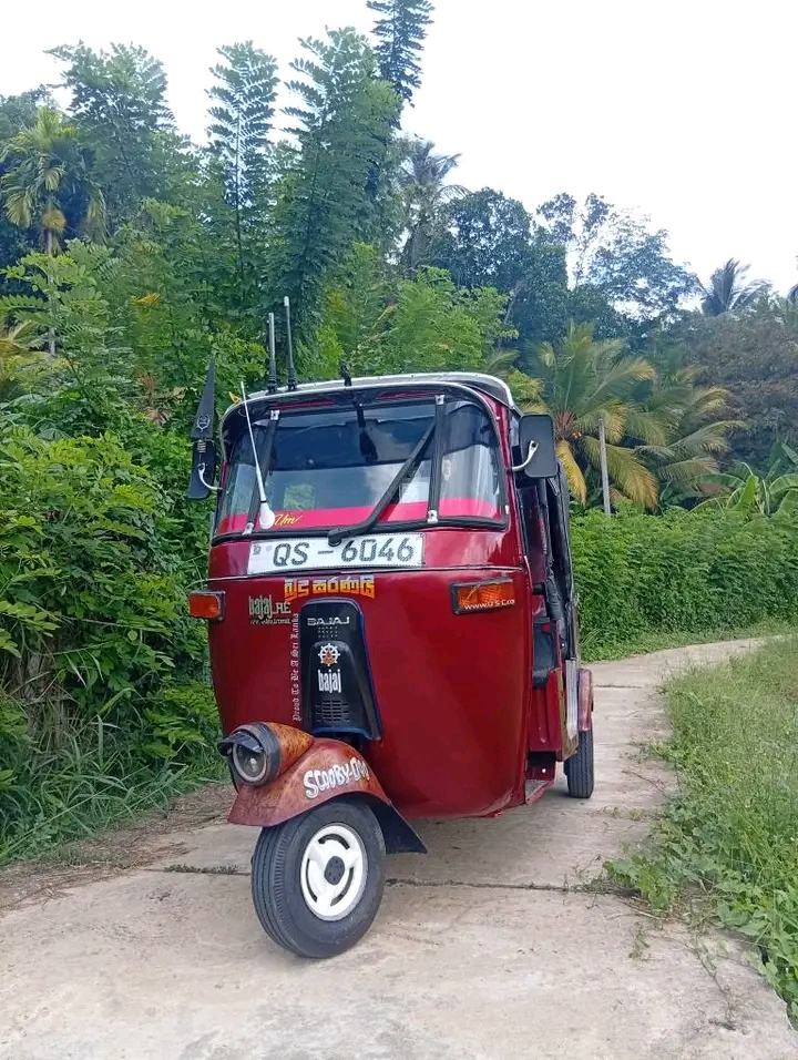 Bajaj Three Wheel 2009 - භාවිතා කරන ලද ත්‍රිරෝද රථය sale in Sri Lanka - patpat.lk