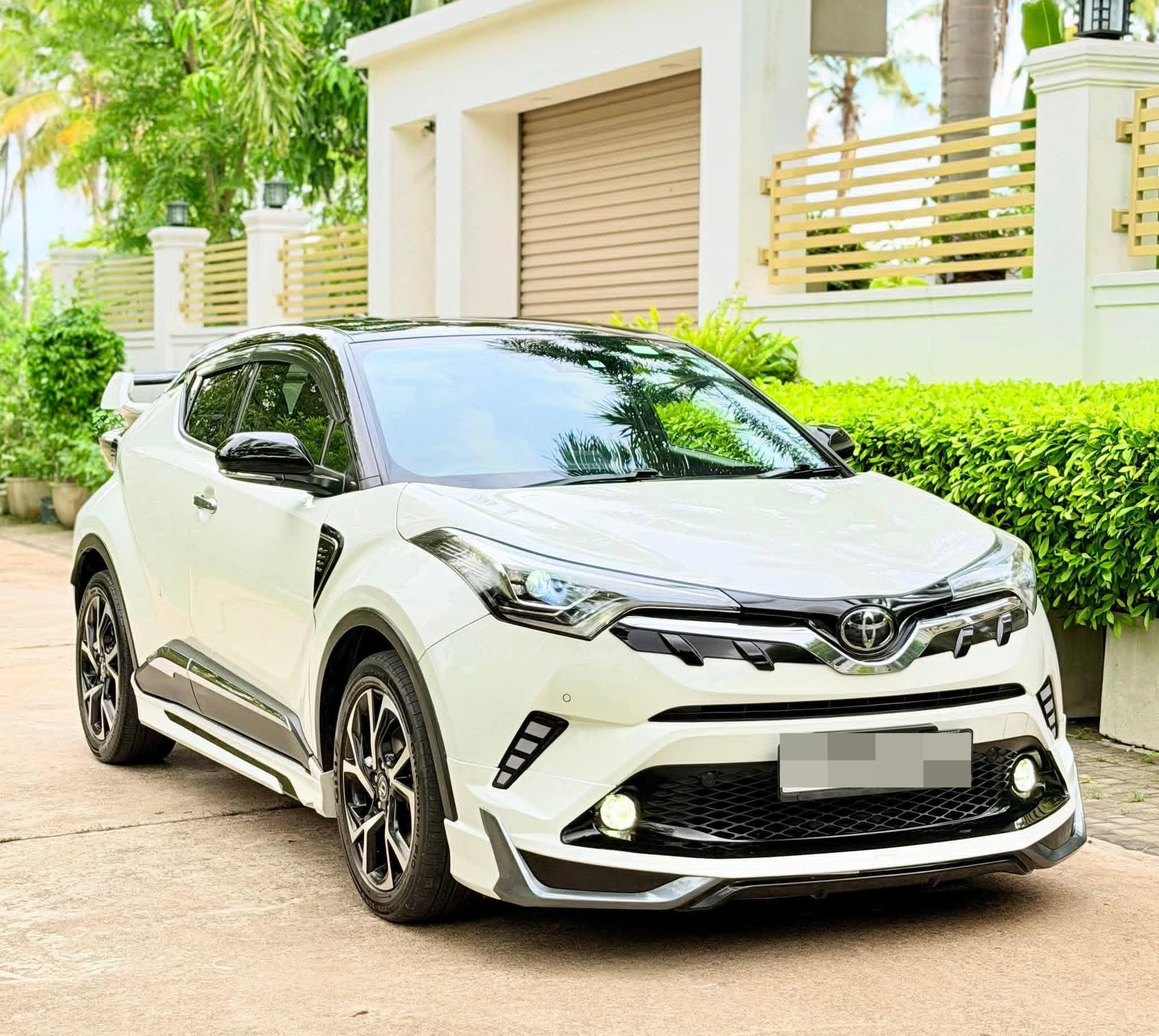 Toyota CHR 2017 ads-image-1