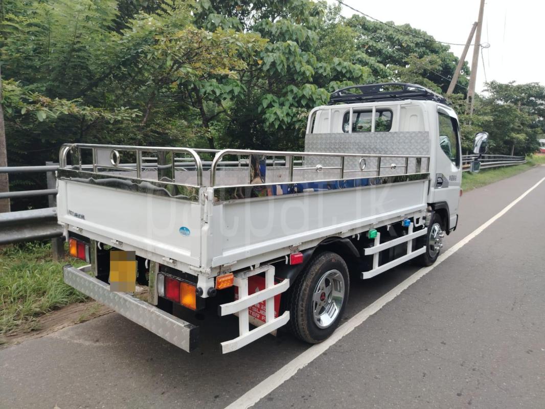Mitsubishi Canter 2014 - பயன்படுத்தப்பட்டது டிரக் sale in Sri Lanka - patpat.lk
