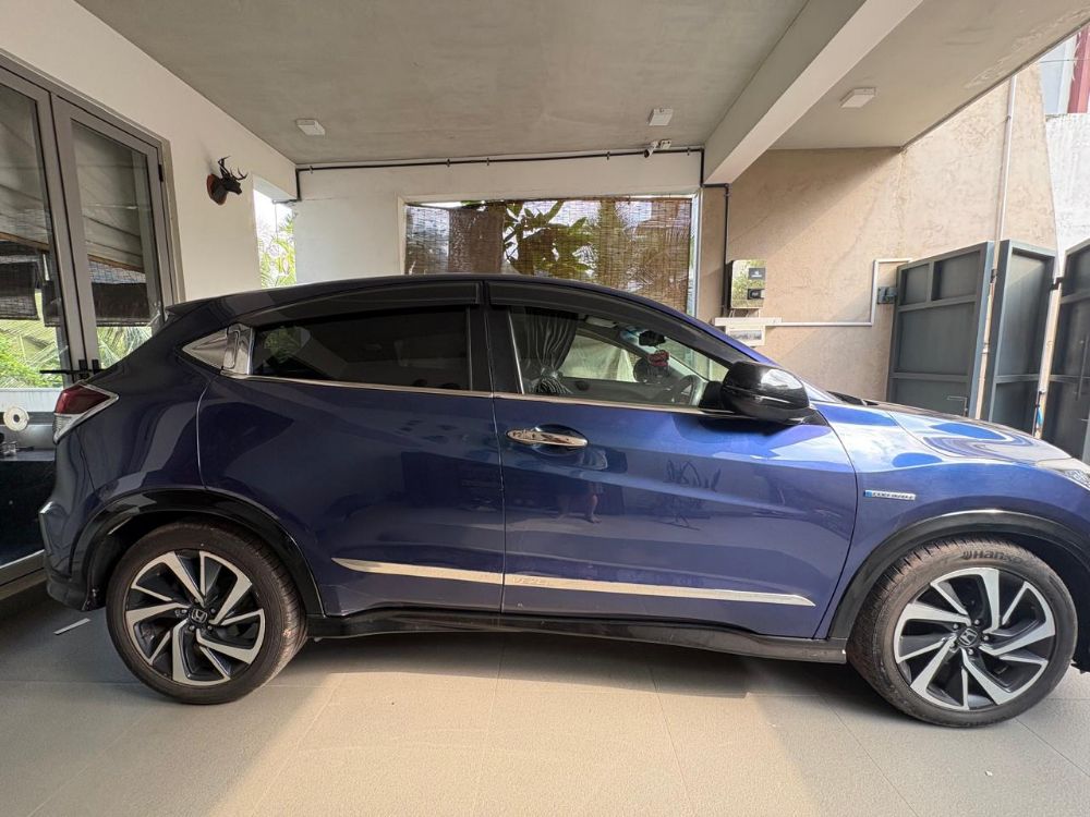 Honda Vezel 2017 - Used SUV sale in Sri Lanka - patpat.lk